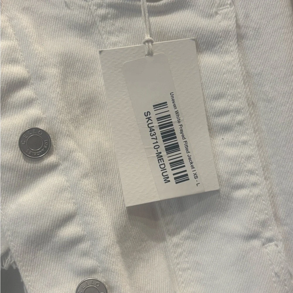 Cello Off-White Cropped Denim Jacket - Picture 4 of 11